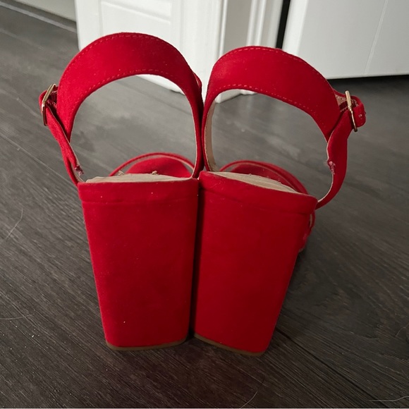 Brand New Red Steve Madden Nancy Heeled Sandal size 6.5 - Picture 5 of 6